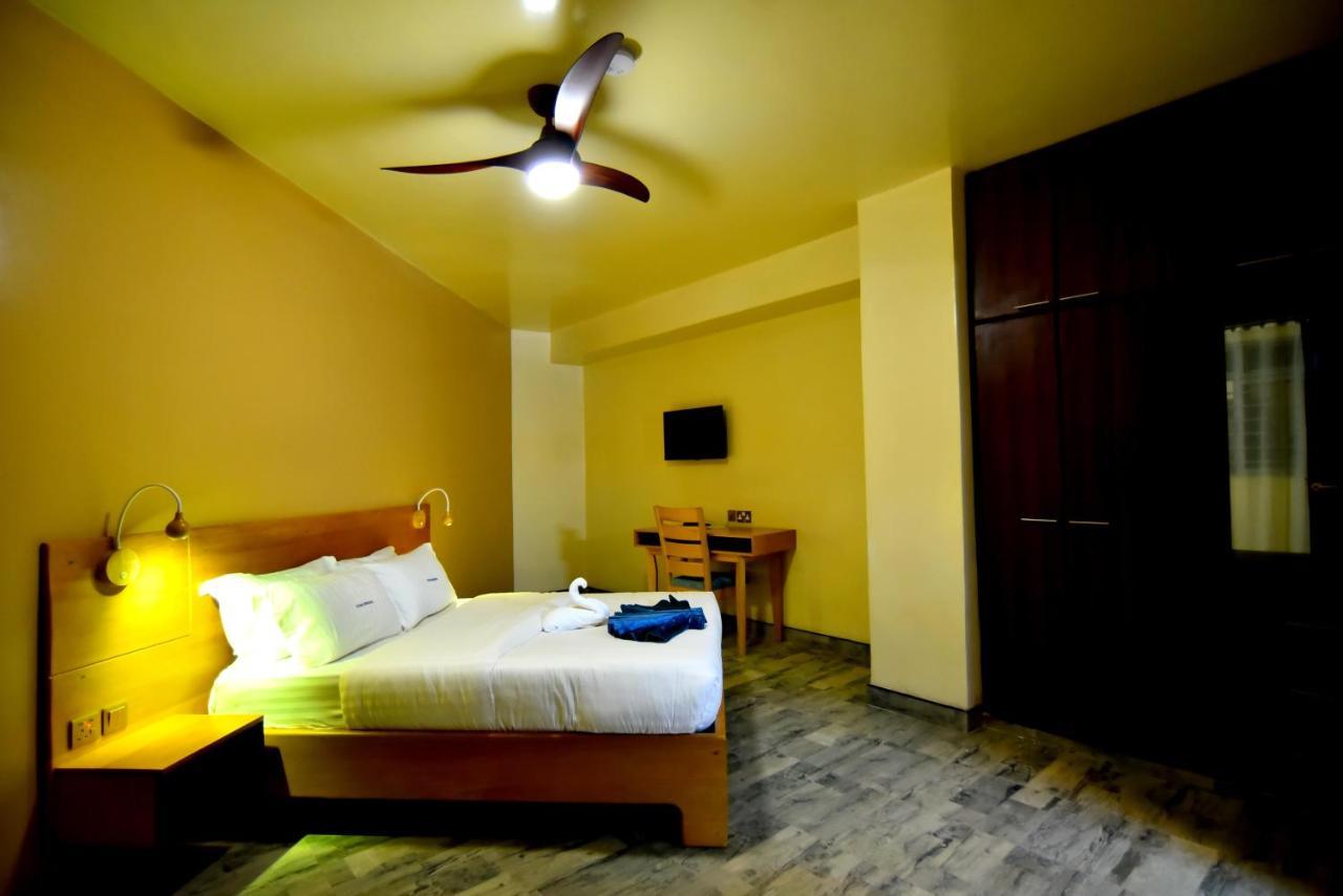 Victoria Mews Hotel Καμπάλα Εξωτερικό φωτογραφία